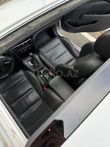 Hyundai Elantra 2017, 165,000 km - 1.6 l - Bakı
