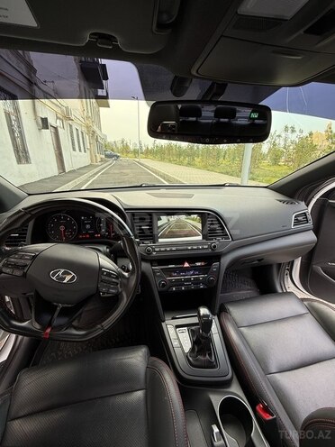 Hyundai Elantra 2017, 165,000 km - 1.6 l - Bakı