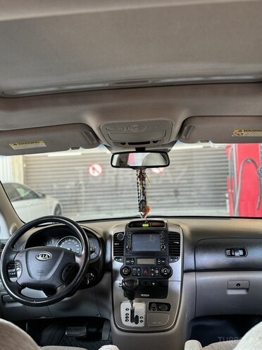 Kia Carnival-6