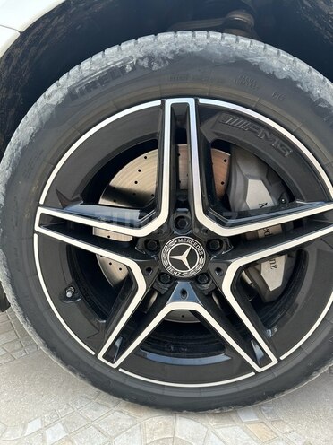 Mercedes E 300 de-9