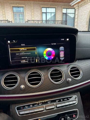 Mercedes E 300 de-18