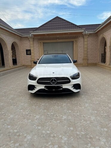 Mercedes E 300 de-1