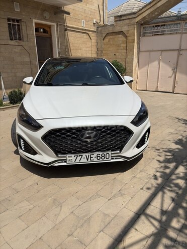 Hyundai Sonata-1