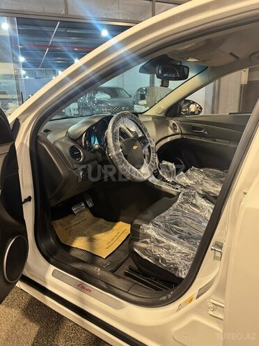 Chevrolet Cruze-6