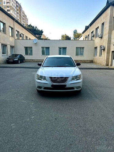 Hyundai Sonata-2