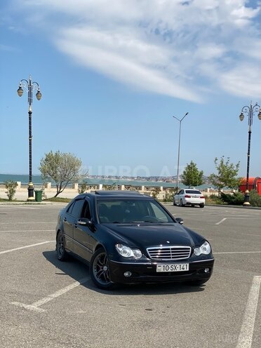 Mercedes C 320 2002, 258,000 km - 3.2 l - Bakı