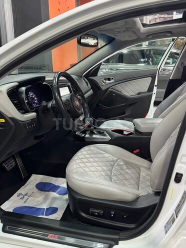 Kia Optima-21