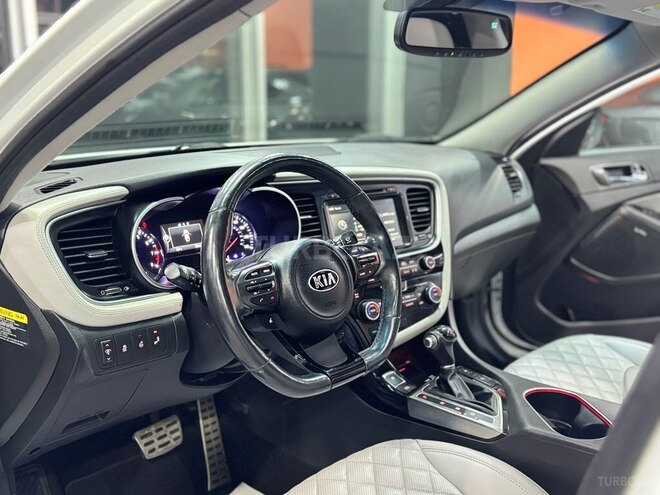 Kia Optima-15
