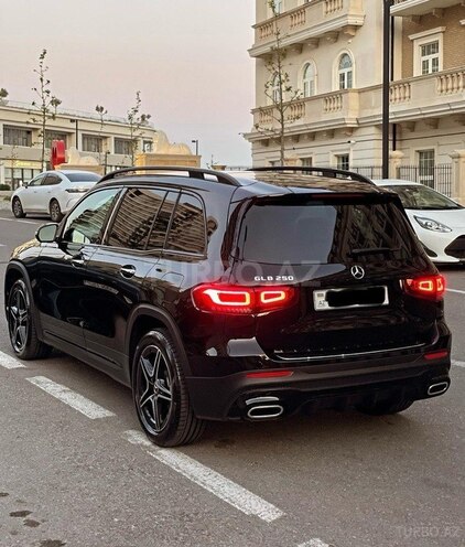 Mercedes GLB 250 2023, 12,500 km - 2.0 l - Bakı