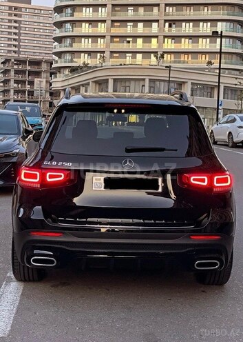 Mercedes GLB 250 2023, 12,500 km - 2.0 l - Bakı