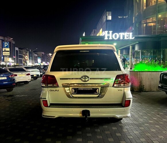 Toyota Land Cruiser-14