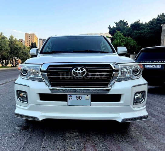 Toyota Land Cruiser-6