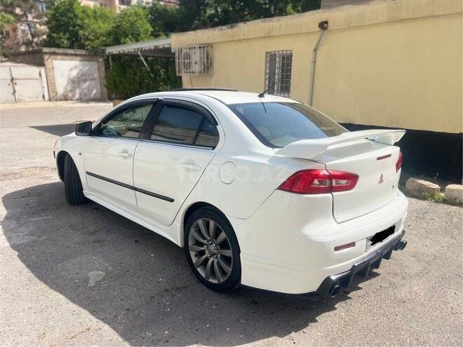 Mitsubishi Lancer 2010, 200,000 km - 2.4 l - Bakı