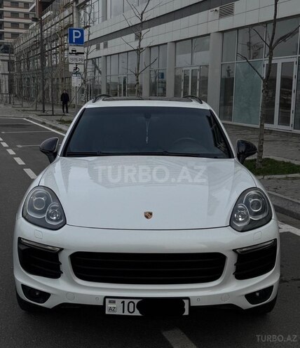 Porsche Cayenne-1