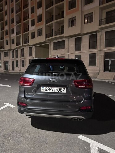 Kia Sorento-3
