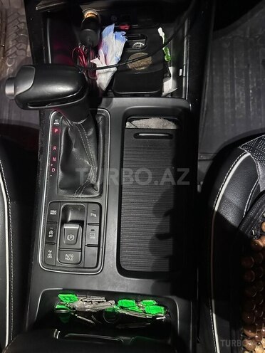 Kia Sorento-14