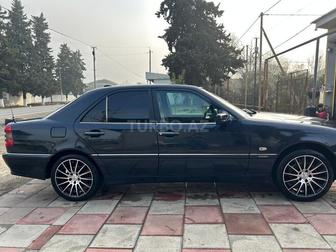 Mercedes C 180 1995, 25,000 km - 1.8 л - Astara