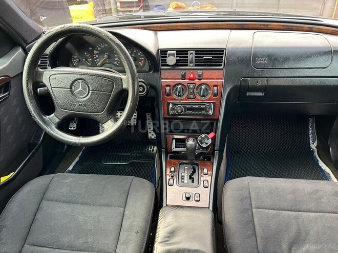 Mercedes C 180 1995, 25,000 km - 1.8 л - Astara