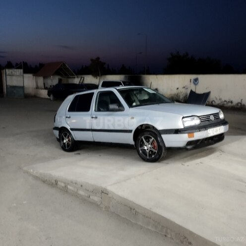 Volkswagen Golf 1997, 97,643 km - 1.8 л - Gəncə