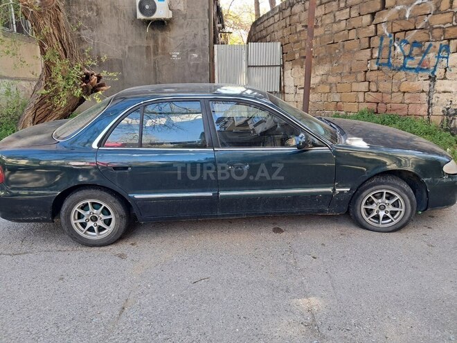 Hyundai Sonata-6