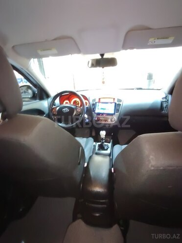 Kia  2008, 308,947 km - 1.6 l - Bakı