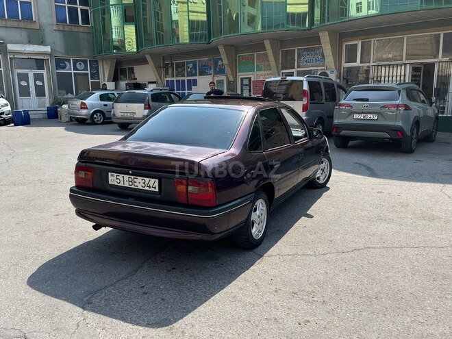 Opel Vectra 1992, 200,000 km - 1.8 l - Bakı