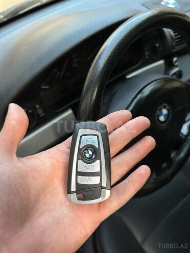 BMW 528 1997, 402,336 km - 2.8 л - Bakı