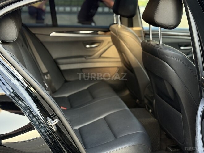 BMW 528 2015, 275,000 km - 2.0 l - Gəncə