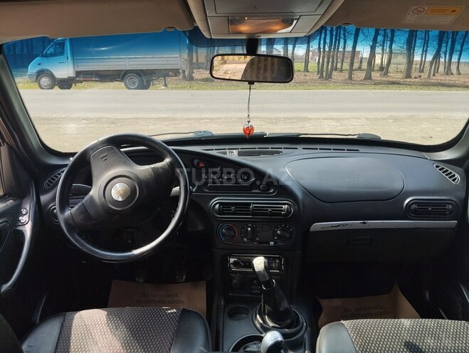 Chevrolet Niva 2012, 285,000 km - 1.7 l - Masallı
