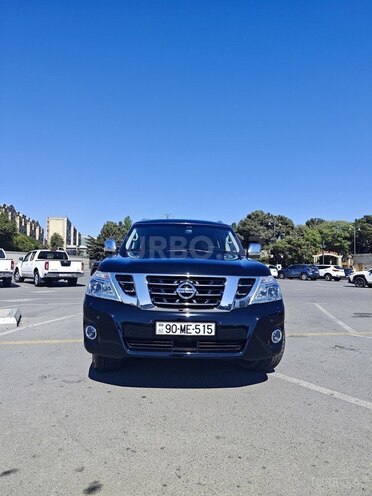 Nissan Patrol 2015, 106,500 km - 5.6 l - Bakı