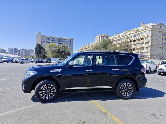 Nissan Patrol 2015, 106,500 km - 5.6 l - Bakı