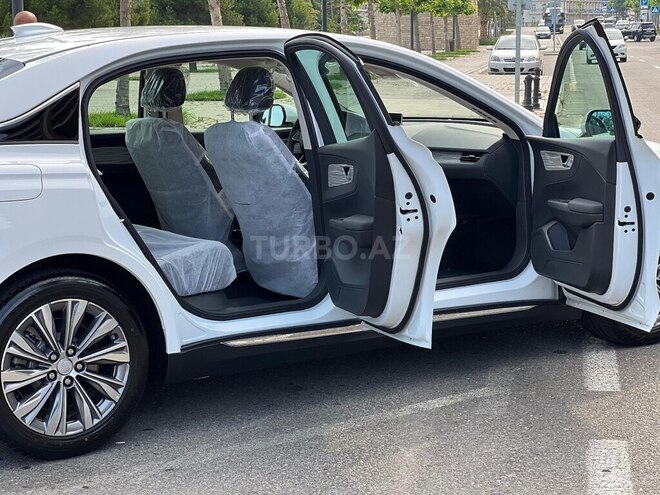 Hongqi  2025, 0 km - 0.0 л - Bakı