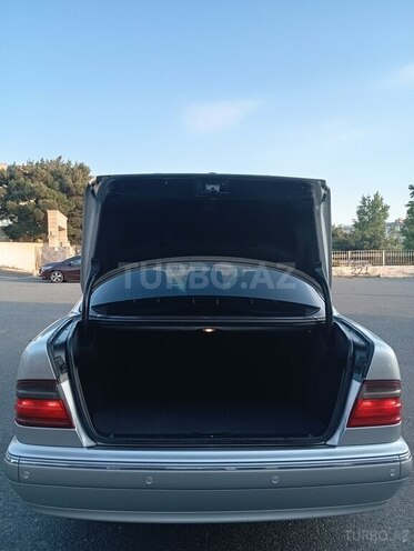 Mercedes E 270 2000, 500,000 km - 2.7 л - Bakı