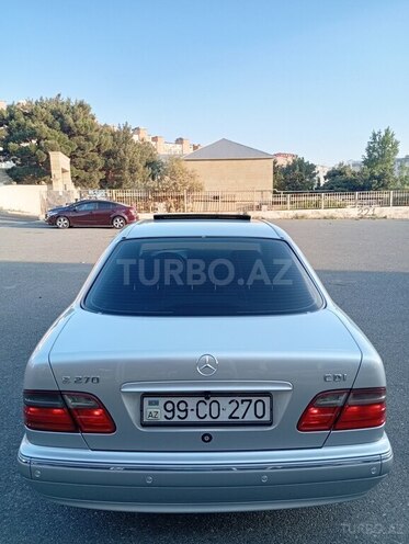 Mercedes E 270 2000, 500,000 km - 2.7 л - Bakı