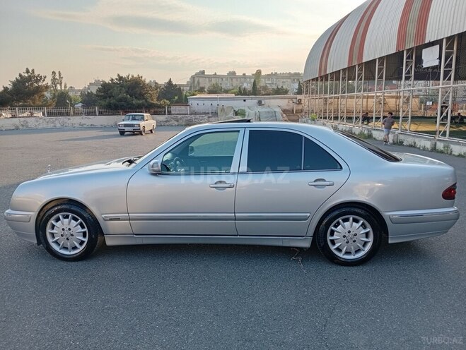 Mercedes E 270 2000, 500,000 km - 2.7 л - Bakı