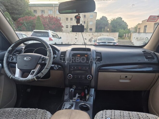 Kia Sorento-10