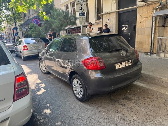Toyota Auris 2008, 145,000 km - 1.4 l - Bakı