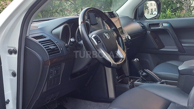 Toyota Land Cruiser Prado 2010, 136,000 km - 2.7 l - Bakı