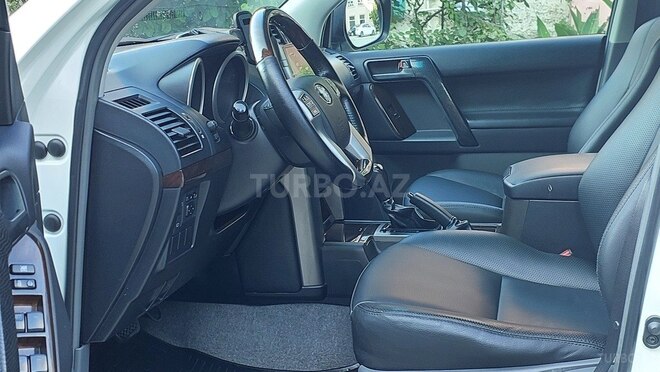 Toyota Land Cruiser Prado 2010, 136,000 km - 2.7 l - Bakı