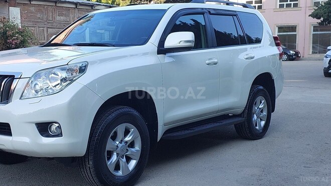 Toyota Land Cruiser Prado 2010, 136,000 km - 2.7 l - Bakı
