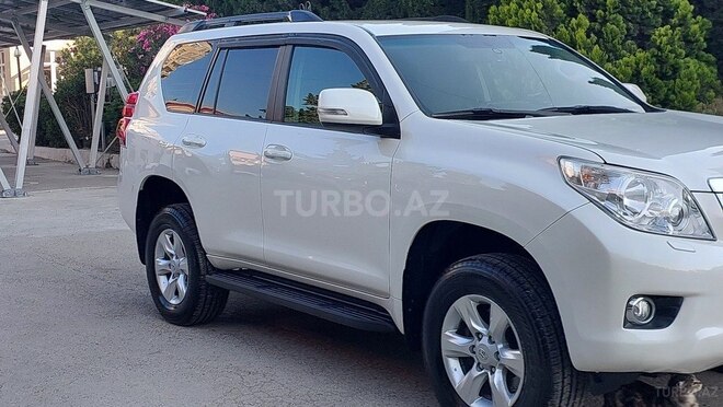 Toyota Land Cruiser Prado 2010, 136,000 km - 2.7 l - Bakı
