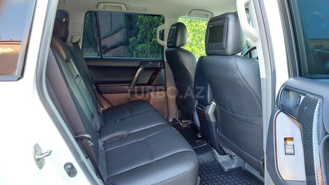 Toyota Land Cruiser Prado 2010, 136,000 km - 2.7 l - Bakı