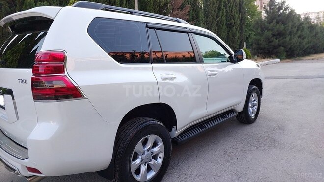 Toyota Land Cruiser Prado 2010, 136,000 km - 2.7 l - Bakı