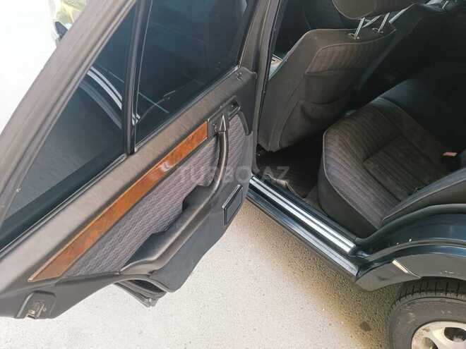 Mercedes E 220 1993, 368,945 km - 2.2 л - Bakı
