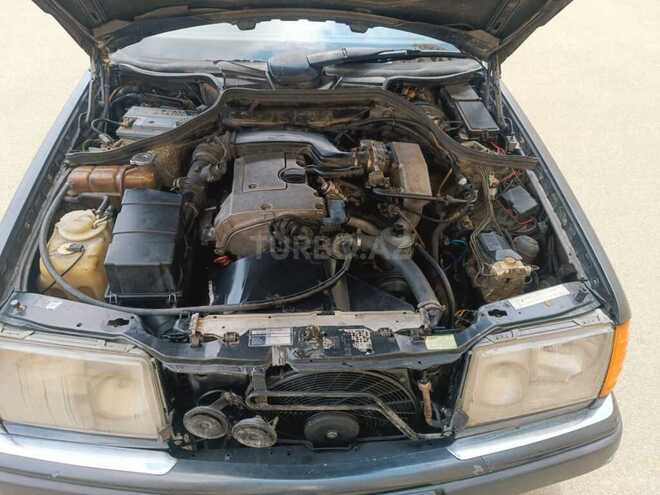 Mercedes E 220 1993, 368,945 km - 2.2 л - Bakı