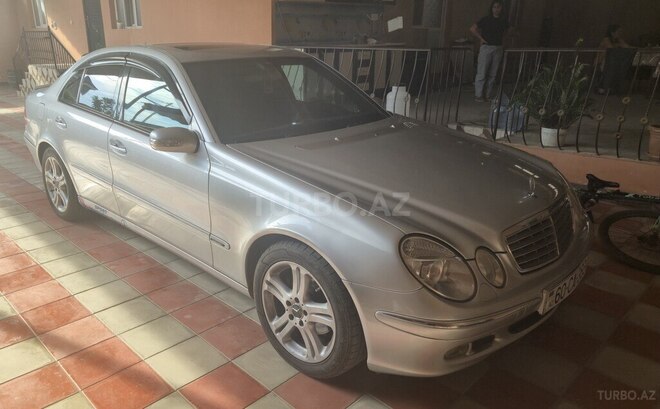 Mercedes E 240 2002, 295,000 km - 2.6 l - Ağstafa