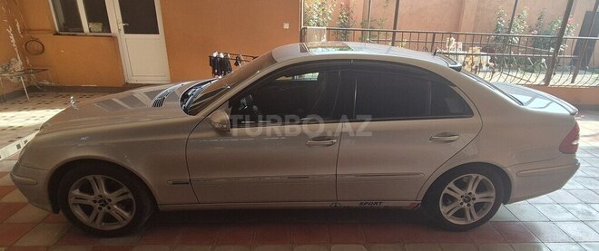 Mercedes E 240 2002, 295,000 km - 2.6 l - Ağstafa