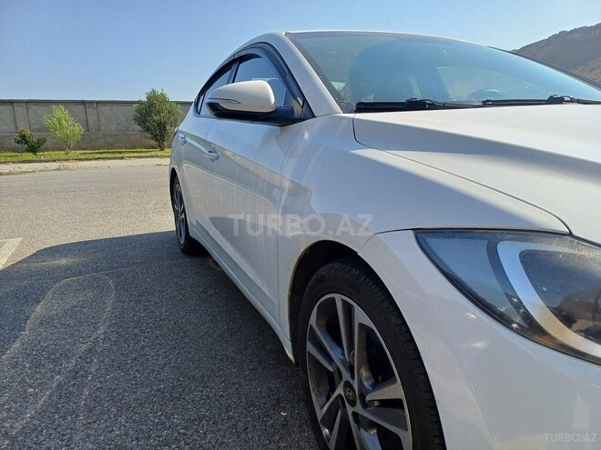 Hyundai Avante 2016, 165,000 km - 1.6 л - Bakı