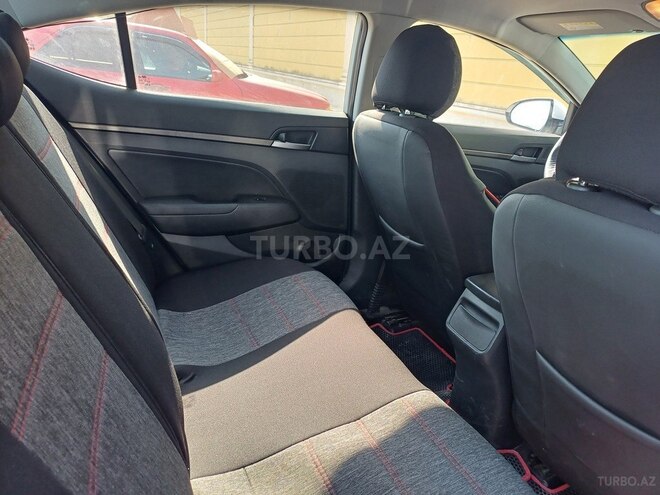 Hyundai Avante 2016, 165,000 km - 1.6 л - Bakı