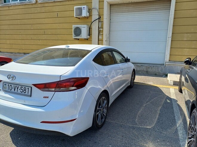Hyundai Avante 2016, 165,000 km - 1.6 л - Bakı